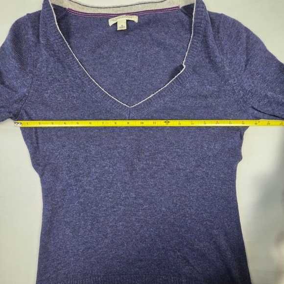 Banana Republic Cashmere Wool V Neck Sweater Womens M Italian Yarn Blue Elegant - Picture 15 of 16